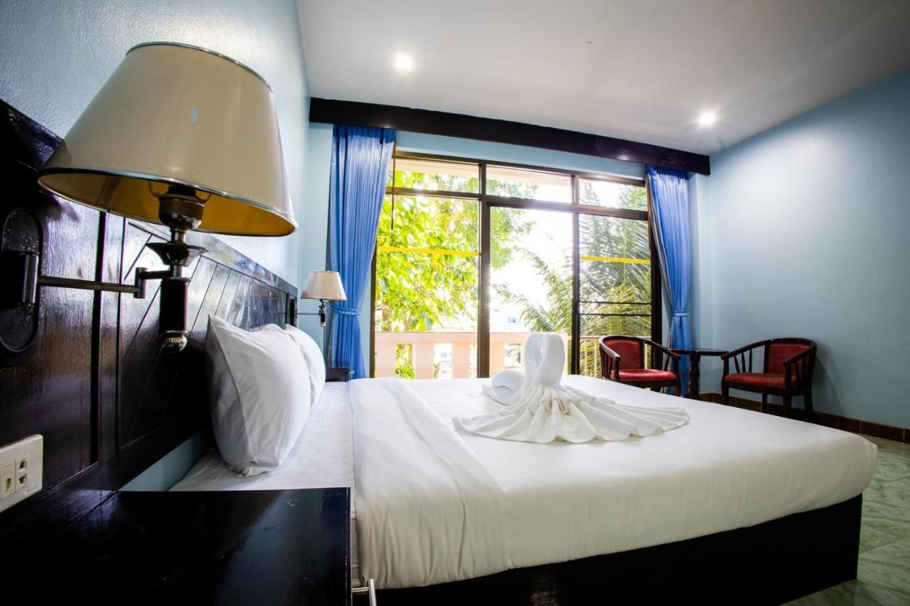 Riviera Patong Hotel ภายนอก รูปภาพ